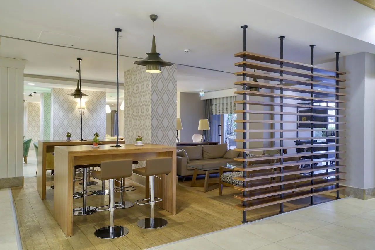 Grand Park Lara Hotel Αττάλεια 4*,